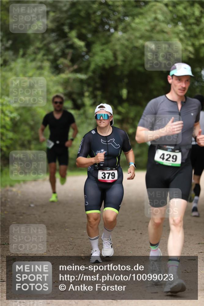 30.08.2026 - Elbe Triathlon Hamburg Antke Förster http://msf.ph/oto/10099023 30.08.2026 10:49:44 Laufen 379, 429 meine-sportfotos.de