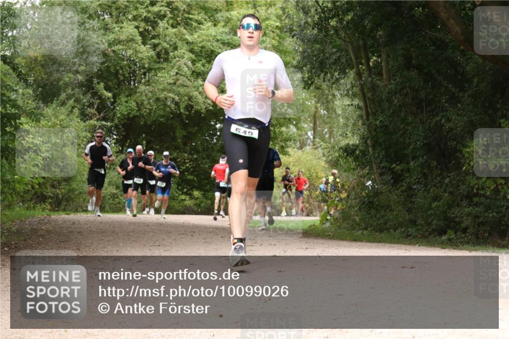 30.08.2026 - Elbe Triathlon Hamburg Antke Förster http://msf.ph/oto/10099026 30.08.2026 10:53:07 Laufen 543 meine-sportfotos.de