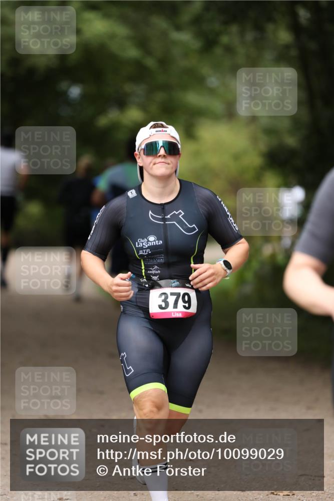 30.08.2026 - Elbe Triathlon Hamburg Antke Förster http://msf.ph/oto/10099029 30.08.2026 10:49:47 Laufen 379 meine-sportfotos.de