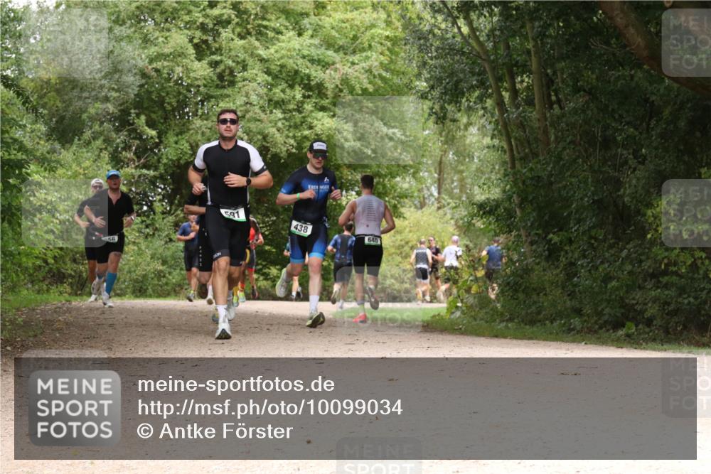 30.08.2026 - Elbe Triathlon Hamburg Antke Förster http://msf.ph/oto/10099034 30.08.2026 10:53:12 Laufen 591, 438, 640 meine-sportfotos.de