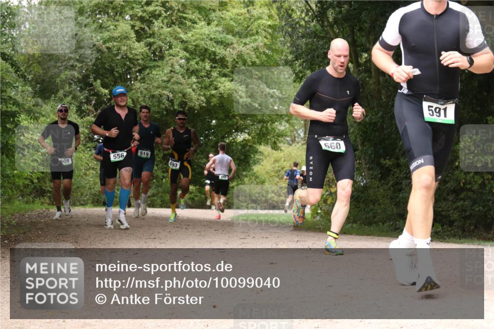 30.08.2026 - Elbe Triathlon Hamburg Antke Förster http://msf.ph/oto/10099040 30.08.2026 10:53:14 Laufen 519, 556, 608, 493, 640, 660, 591 meine-sportfotos.de