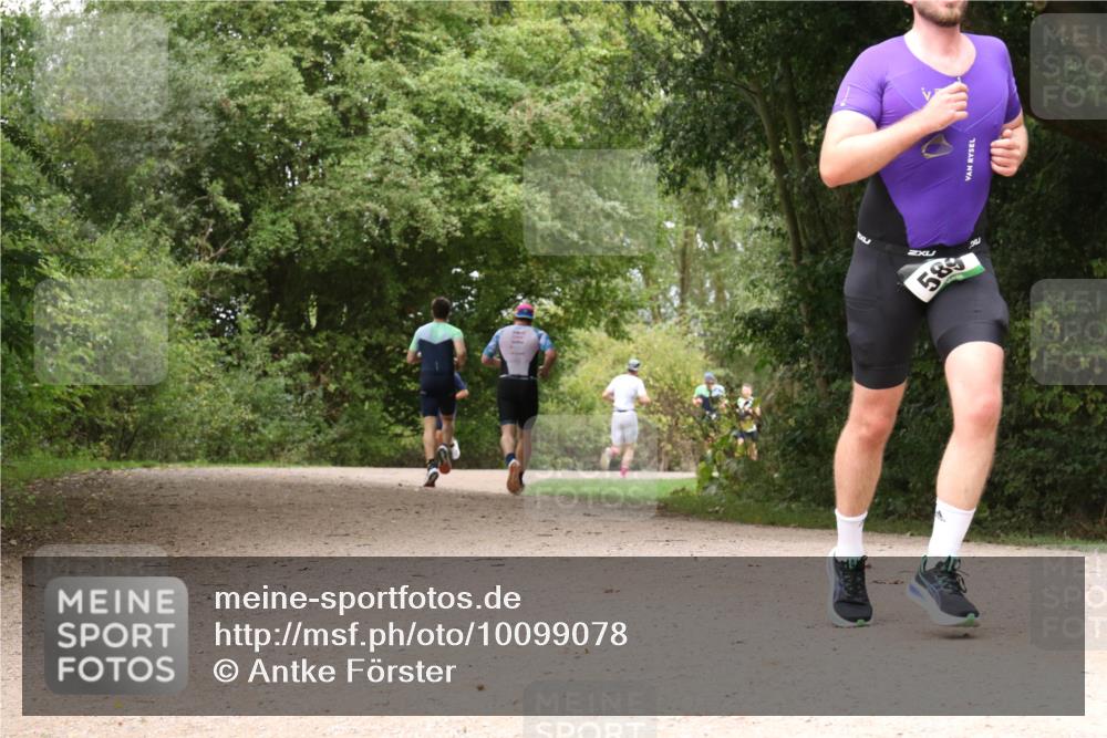30.08.2026 - Elbe Triathlon Hamburg Antke Förster http://msf.ph/oto/10099078 30.08.2026 10:53:31 Laufen 2, 589 meine-sportfotos.de