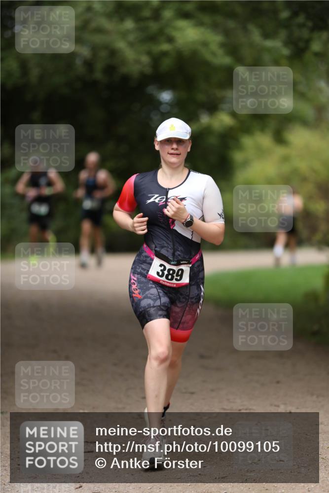 30.08.2026 - Elbe Triathlon Hamburg Antke Förster http://msf.ph/oto/10099105 30.08.2026 10:50:35 Laufen 389 meine-sportfotos.de