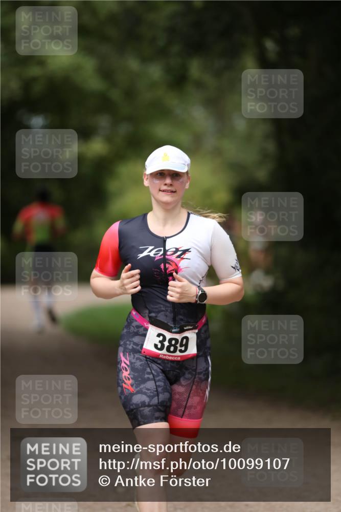 30.08.2026 - Elbe Triathlon Hamburg Antke Förster http://msf.ph/oto/10099107 30.08.2026 10:50:36 Laufen 389 meine-sportfotos.de