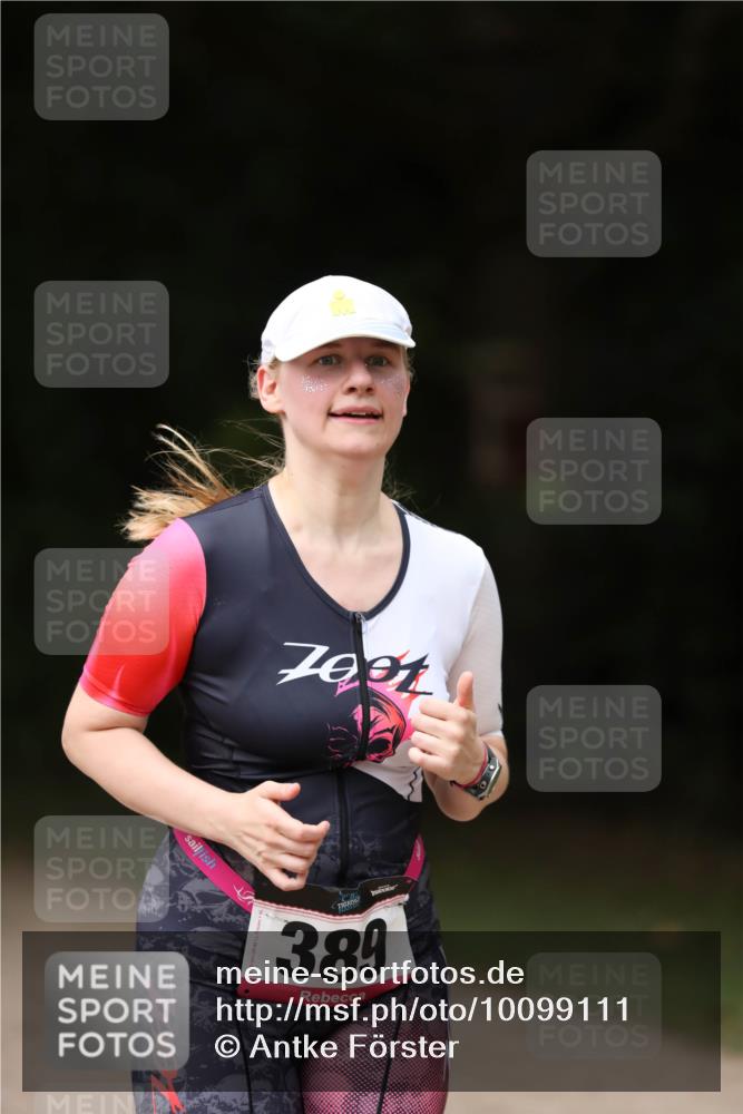 30.08.2026 - Elbe Triathlon Hamburg Antke Förster http://msf.ph/oto/10099111 30.08.2026 10:50:37 Laufen 1001, 389 meine-sportfotos.de