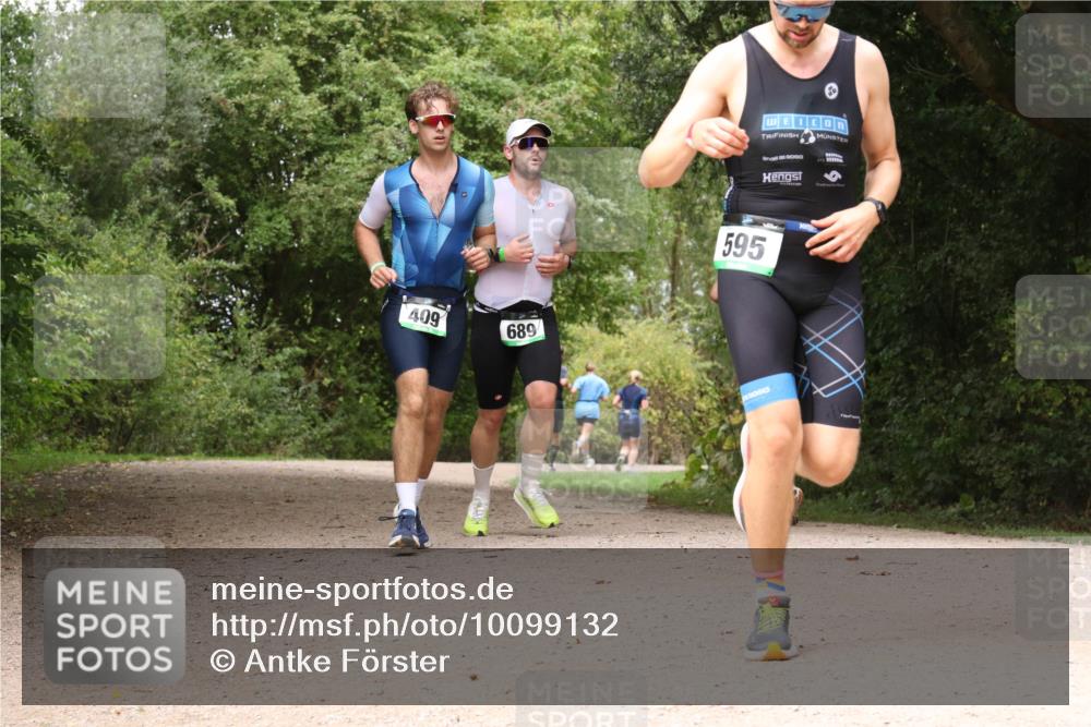 30.08.2026 - Elbe Triathlon Hamburg Antke Förster http://msf.ph/oto/10099132 30.08.2026 10:54:16 Laufen 409, 689, 2, 595 meine-sportfotos.de