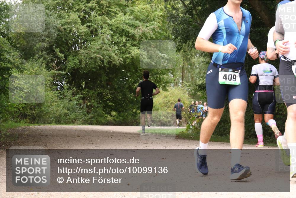 30.08.2026 - Elbe Triathlon Hamburg Antke Förster http://msf.ph/oto/10099136 30.08.2026 10:54:18 Laufen 409 meine-sportfotos.de