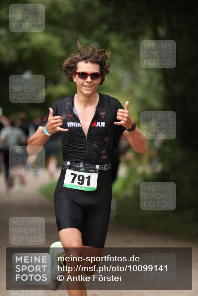 30.08.2026 - Elbe Triathlon Hamburg Antke Förster http://msf.ph/oto/10099141 30.08.2026 10:50:51 Laufen 791 meine-sportfotos.de