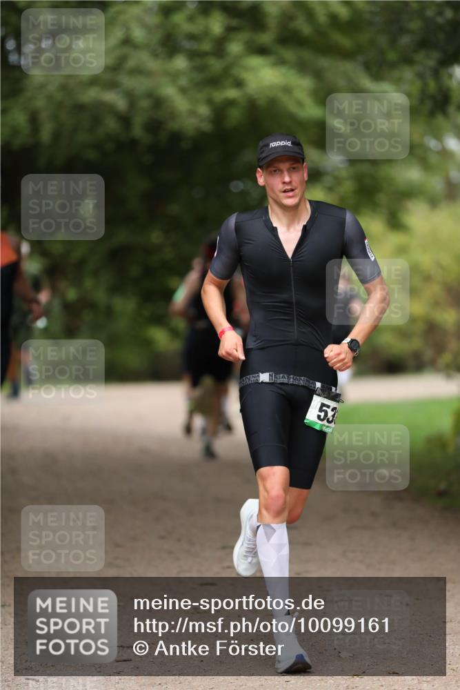 30.08.2026 - Elbe Triathlon Hamburg Antke Förster http://msf.ph/oto/10099161 30.08.2026 10:50:59 Laufen 53 meine-sportfotos.de