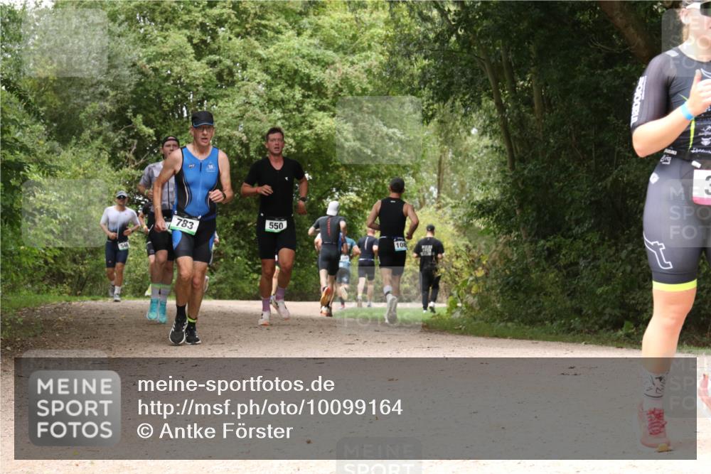 30.08.2026 - Elbe Triathlon Hamburg Antke Förster http://msf.ph/oto/10099164 30.08.2026 10:54:40 Laufen 783, 550, 108 meine-sportfotos.de
