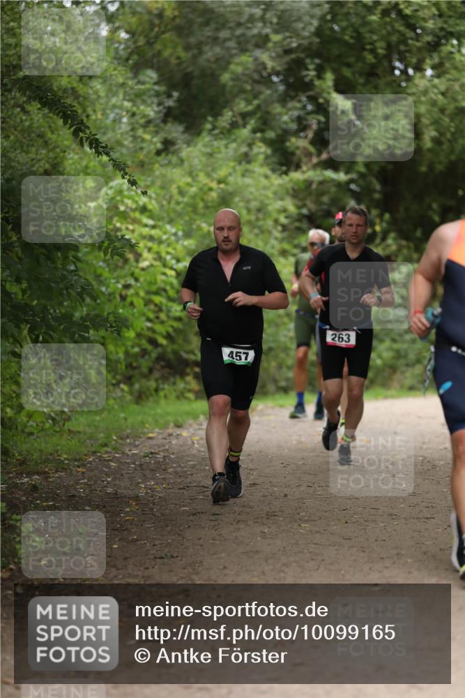 30.08.2026 - Elbe Triathlon Hamburg Antke Förster http://msf.ph/oto/10099165 30.08.2026 10:51:01 Laufen 457, 263 meine-sportfotos.de
