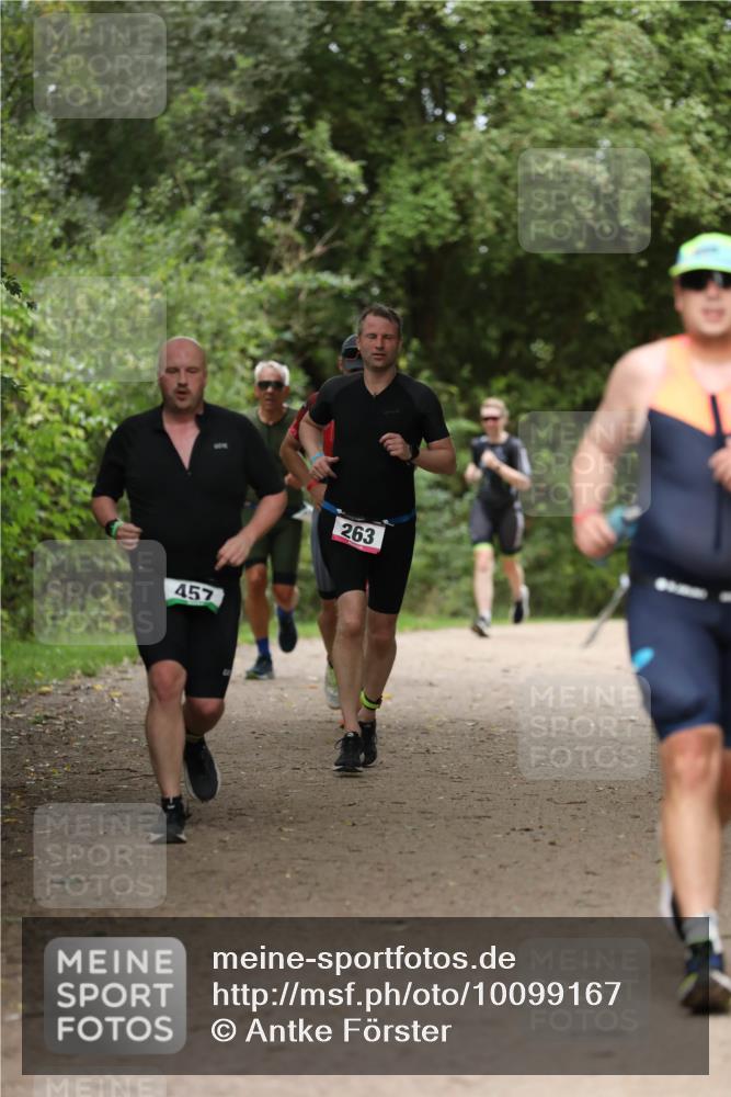 30.08.2026 - Elbe Triathlon Hamburg Antke Förster http://msf.ph/oto/10099167 30.08.2026 10:51:02 Laufen 457, 263 meine-sportfotos.de