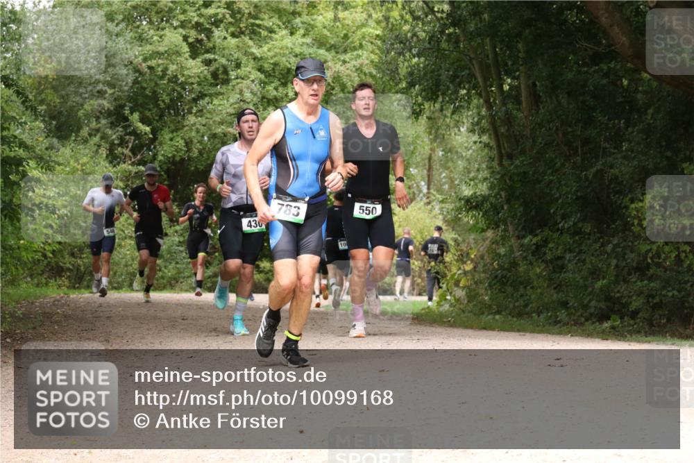 30.08.2026 - Elbe Triathlon Hamburg Antke Förster http://msf.ph/oto/10099168 30.08.2026 10:54:41 Laufen 430, 783, 550 meine-sportfotos.de