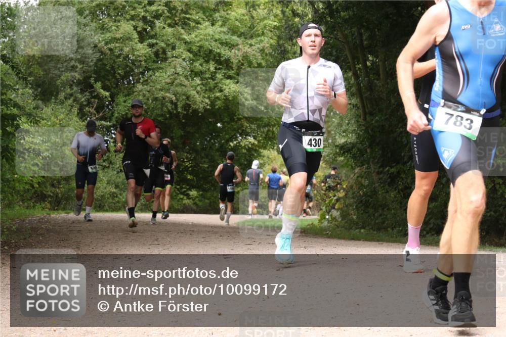 30.08.2026 - Elbe Triathlon Hamburg Antke Förster http://msf.ph/oto/10099172 30.08.2026 10:54:43 Laufen 546, 430, 9, 783 meine-sportfotos.de