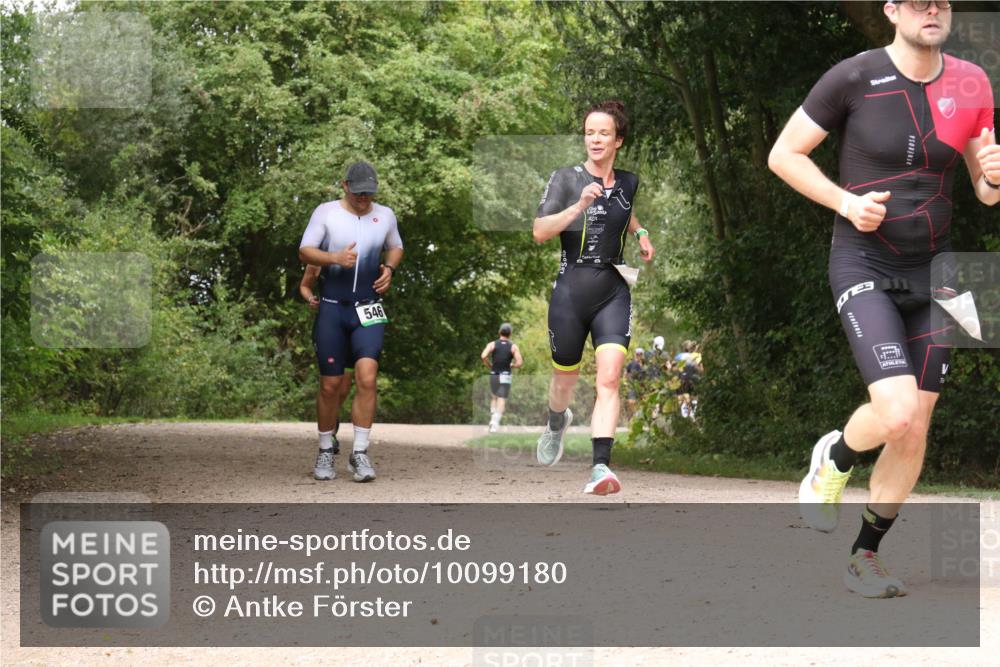30.08.2026 - Elbe Triathlon Hamburg Antke Förster http://msf.ph/oto/10099180 30.08.2026 10:54:46 Laufen 546 meine-sportfotos.de