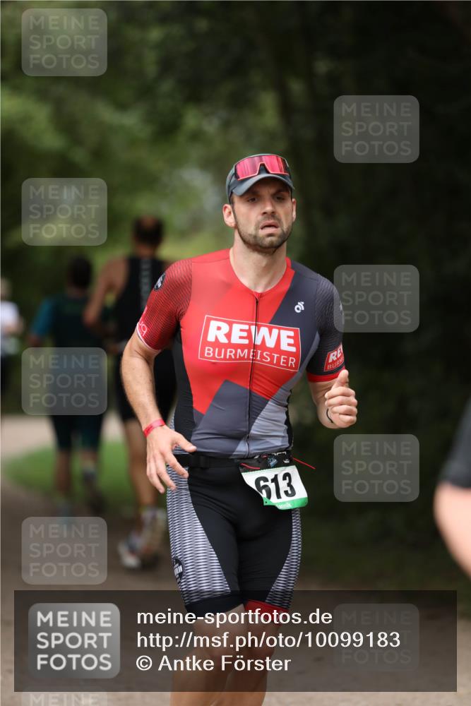30.08.2026 - Elbe Triathlon Hamburg Antke Förster http://msf.ph/oto/10099183 30.08.2026 10:51:07 Laufen 613 meine-sportfotos.de