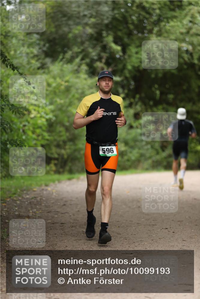 30.08.2026 - Elbe Triathlon Hamburg Antke Förster http://msf.ph/oto/10099193 30.08.2026 10:51:25 Laufen 596 meine-sportfotos.de