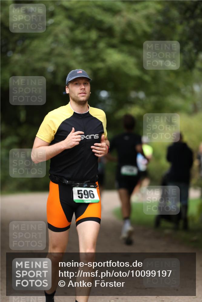 30.08.2026 - Elbe Triathlon Hamburg Antke Förster http://msf.ph/oto/10099197 30.08.2026 10:51:28 Laufen 596 meine-sportfotos.de