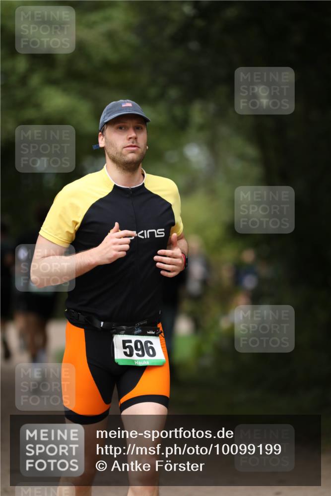 30.08.2026 - Elbe Triathlon Hamburg Antke Förster http://msf.ph/oto/10099199 30.08.2026 10:51:28 Laufen 596 meine-sportfotos.de