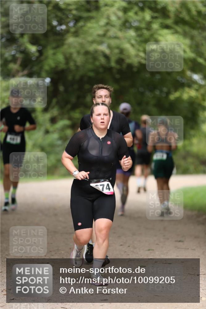 30.08.2026 - Elbe Triathlon Hamburg Antke Förster http://msf.ph/oto/10099205 30.08.2026 10:51:47 Laufen 74 meine-sportfotos.de