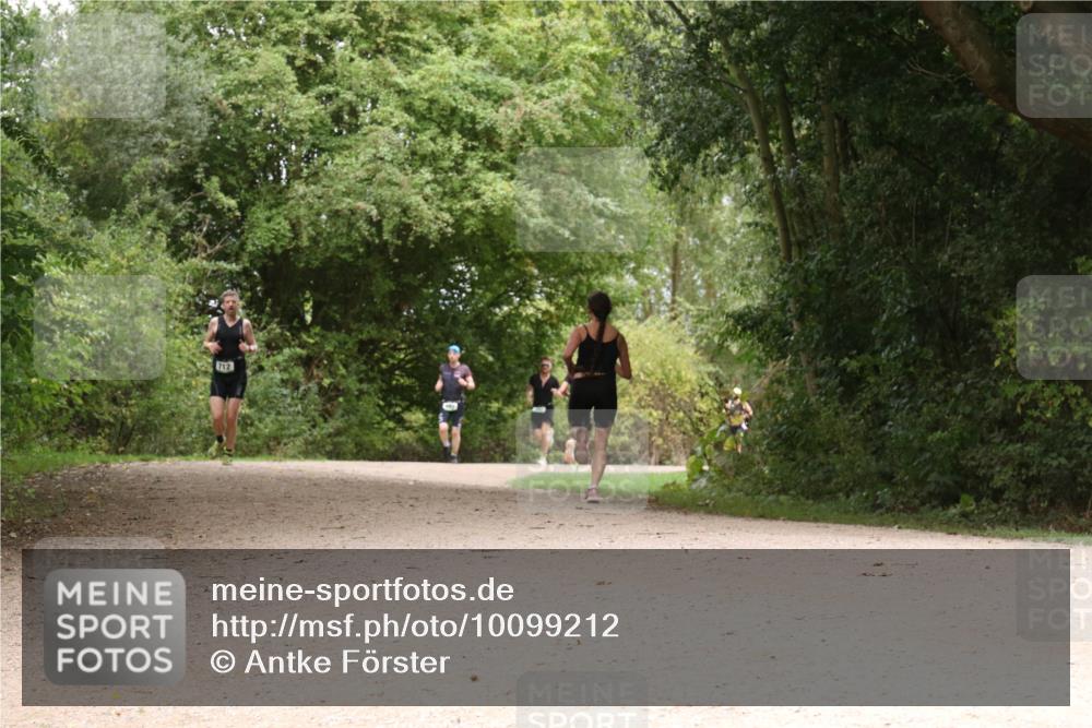 30.08.2026 - Elbe Triathlon Hamburg Antke Förster http://msf.ph/oto/10099212 30.08.2026 10:55:21 Laufen 712 meine-sportfotos.de