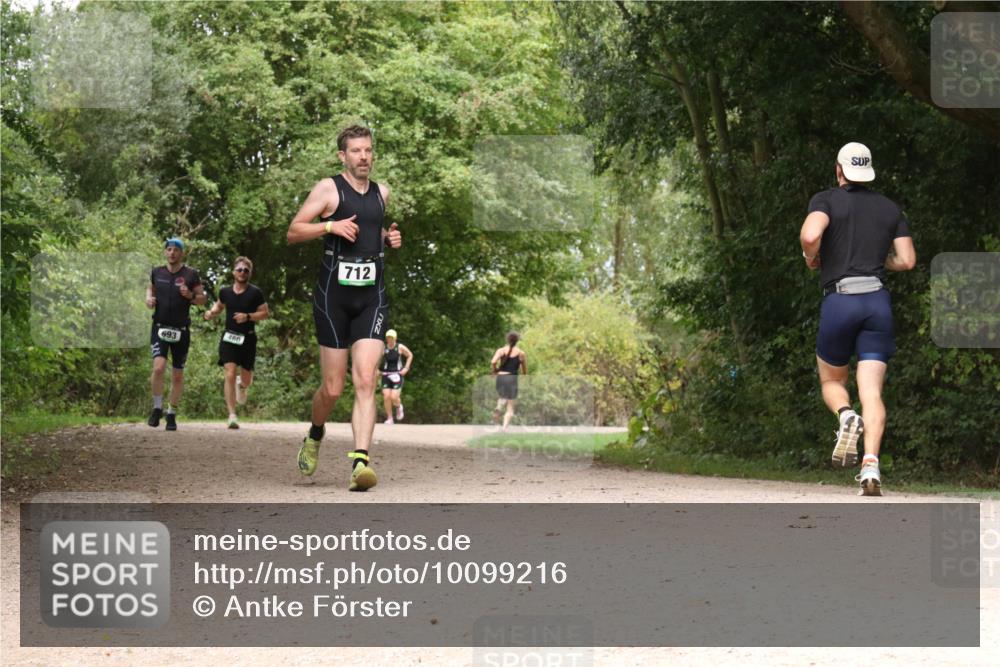 30.08.2026 - Elbe Triathlon Hamburg Antke Förster http://msf.ph/oto/10099216 30.08.2026 10:55:27 Laufen 693, 460, 712 meine-sportfotos.de