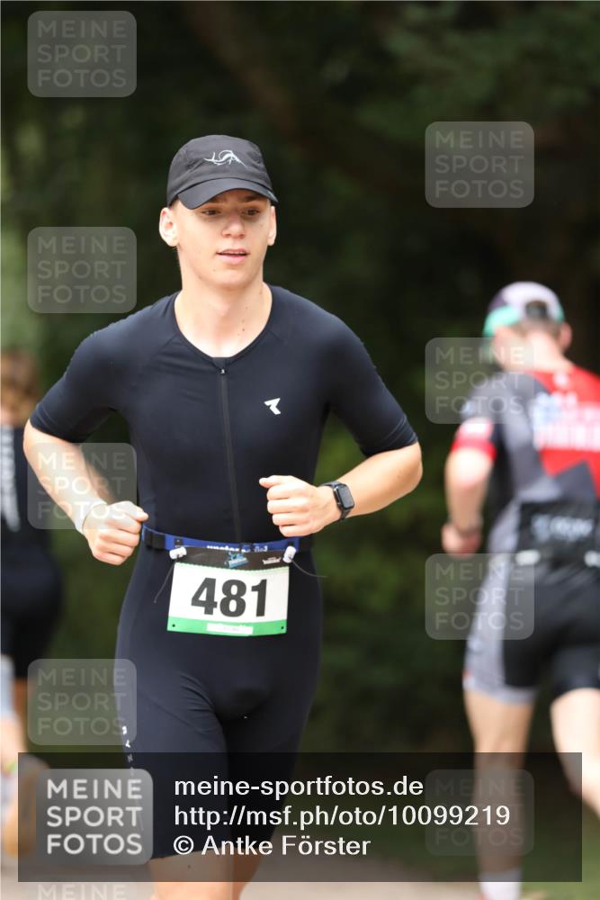 30.08.2026 - Elbe Triathlon Hamburg Antke Förster http://msf.ph/oto/10099219 30.08.2026 10:51:52 Laufen 481 meine-sportfotos.de