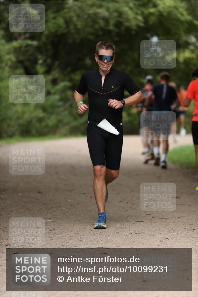 30.08.2026 - Elbe Triathlon Hamburg Antke Förster http://msf.ph/oto/10099231 30.08.2026 10:51:59 Laufen  meine-sportfotos.de