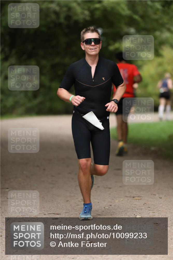 30.08.2026 - Elbe Triathlon Hamburg Antke Förster http://msf.ph/oto/10099233 30.08.2026 10:51:59 Laufen  meine-sportfotos.de