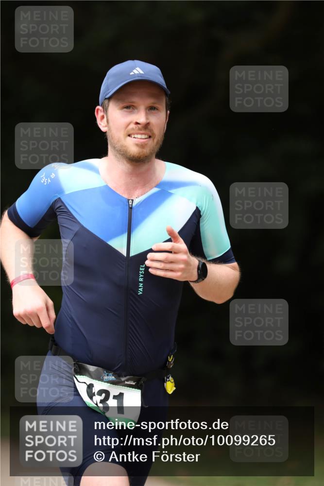 30.08.2026 - Elbe Triathlon Hamburg Antke Förster http://msf.ph/oto/10099265 30.08.2026 10:52:30 Laufen 31 meine-sportfotos.de