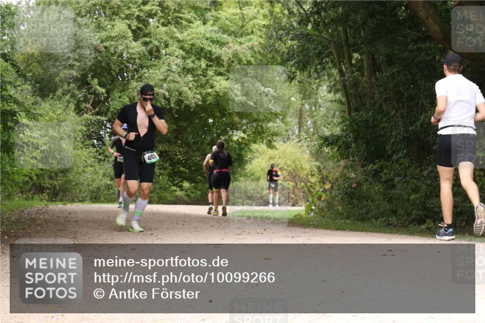 30.08.2026 - Elbe Triathlon Hamburg Antke Förster http://msf.ph/oto/10099266 30.08.2026 10:56:10 Laufen 58, 480 meine-sportfotos.de