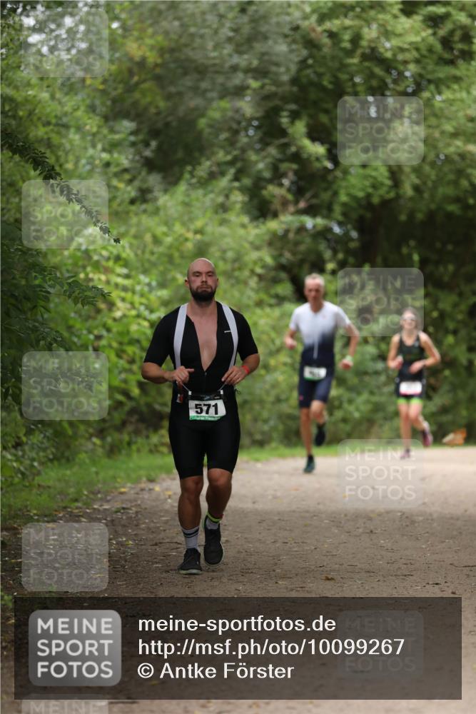 30.08.2026 - Elbe Triathlon Hamburg Antke Förster http://msf.ph/oto/10099267 30.08.2026 10:52:35 Laufen 571 meine-sportfotos.de