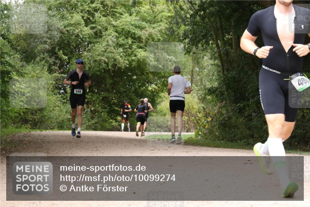 30.08.2026 - Elbe Triathlon Hamburg Antke Förster http://msf.ph/oto/10099274 30.08.2026 10:56:13 Laufen 588, 480 meine-sportfotos.de