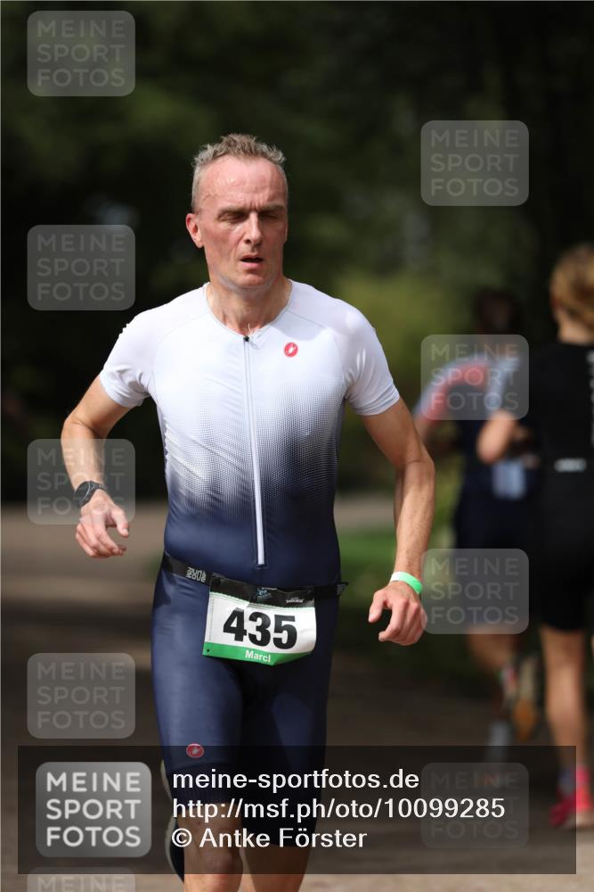 30.08.2026 - Elbe Triathlon Hamburg Antke Förster http://msf.ph/oto/10099285 30.08.2026 10:52:42 Laufen 280, 435 meine-sportfotos.de