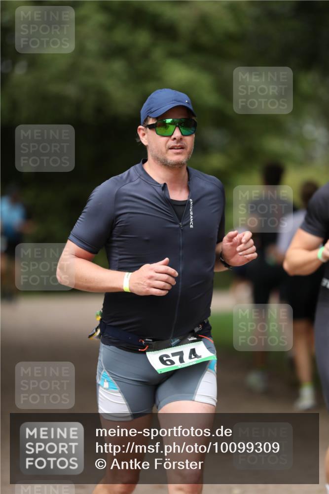 30.08.2026 - Elbe Triathlon Hamburg Antke Förster http://msf.ph/oto/10099309 30.08.2026 10:52:53 Laufen 674 meine-sportfotos.de