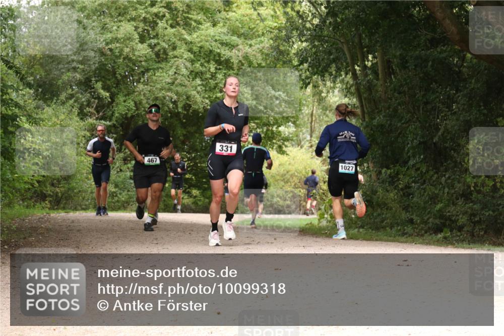 30.08.2026 - Elbe Triathlon Hamburg Antke Förster http://msf.ph/oto/10099318 30.08.2026 10:56:50 Laufen 467, 331, 1027 meine-sportfotos.de