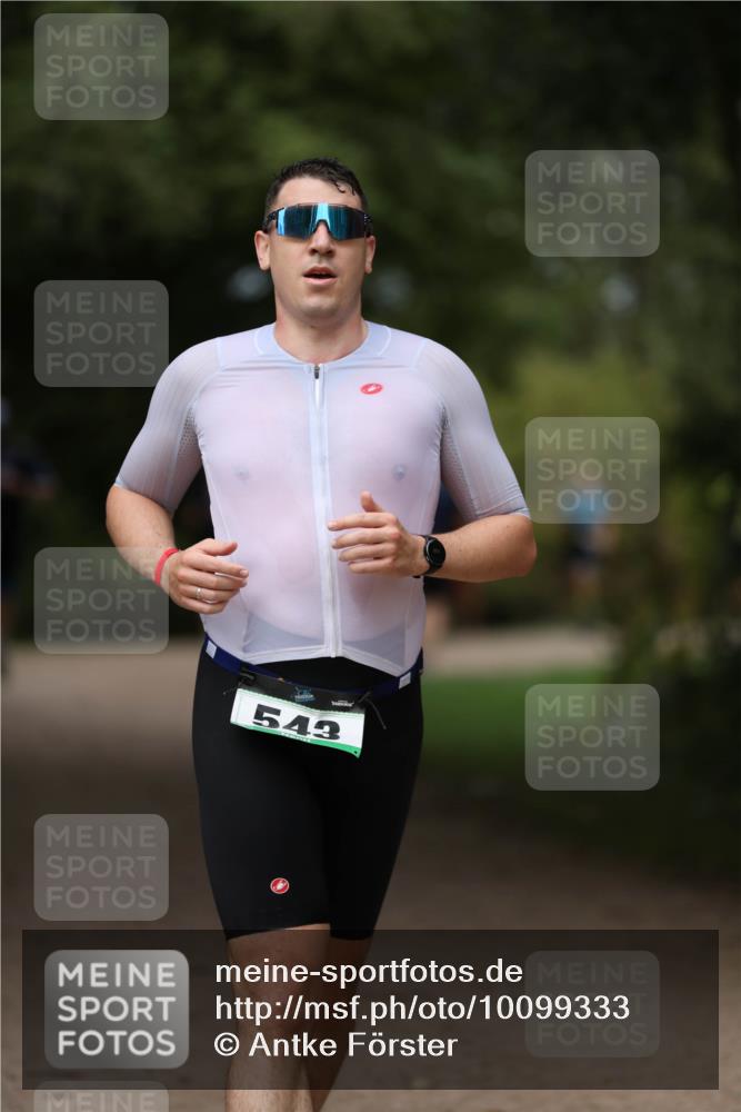 30.08.2026 - Elbe Triathlon Hamburg Antke Förster http://msf.ph/oto/10099333 30.08.2026 10:53:08 Laufen 0, 543 meine-sportfotos.de