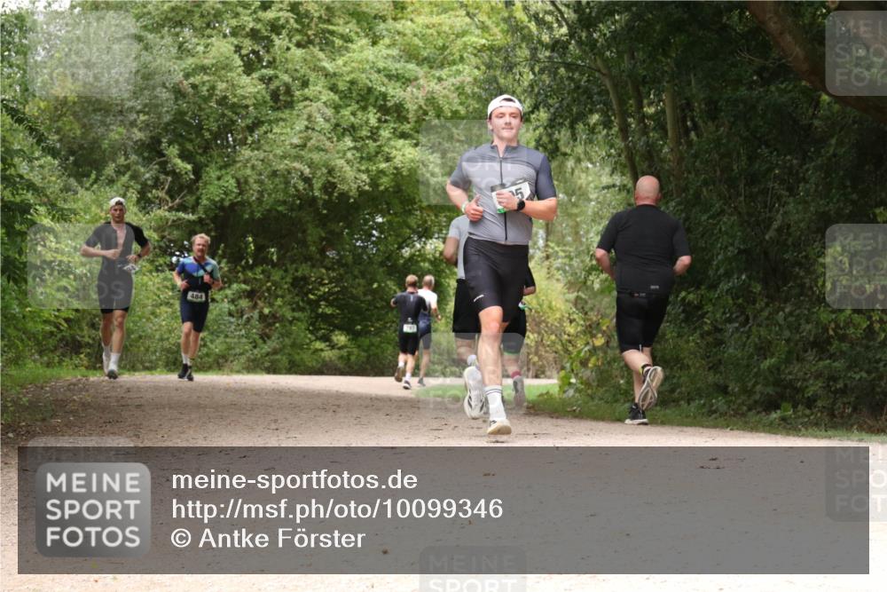 30.08.2026 - Elbe Triathlon Hamburg Antke Förster http://msf.ph/oto/10099346 30.08.2026 10:57:07 Laufen 484 meine-sportfotos.de