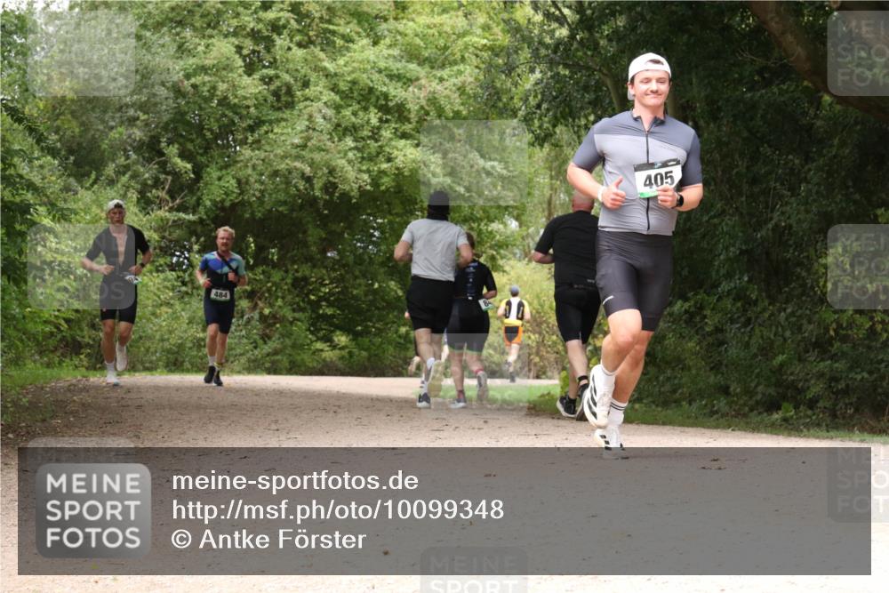 30.08.2026 - Elbe Triathlon Hamburg Antke Förster http://msf.ph/oto/10099348 30.08.2026 10:57:08 Laufen 484, 405 meine-sportfotos.de