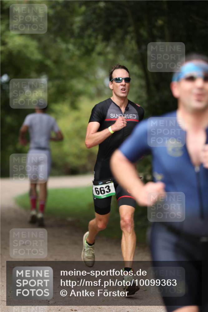 30.08.2026 - Elbe Triathlon Hamburg Antke Förster http://msf.ph/oto/10099363 30.08.2026 10:53:24 Laufen 663 meine-sportfotos.de