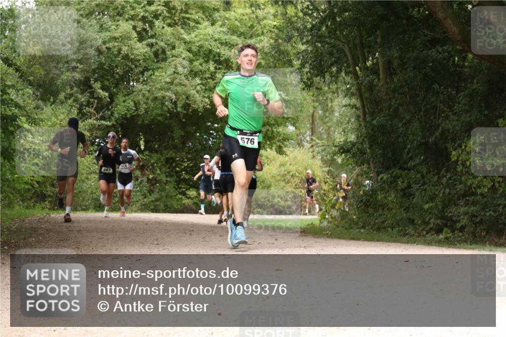 30.08.2026 - Elbe Triathlon Hamburg Antke Förster http://msf.ph/oto/10099376 30.08.2026 10:57:27 Laufen 967, 418, 1, 576 meine-sportfotos.de