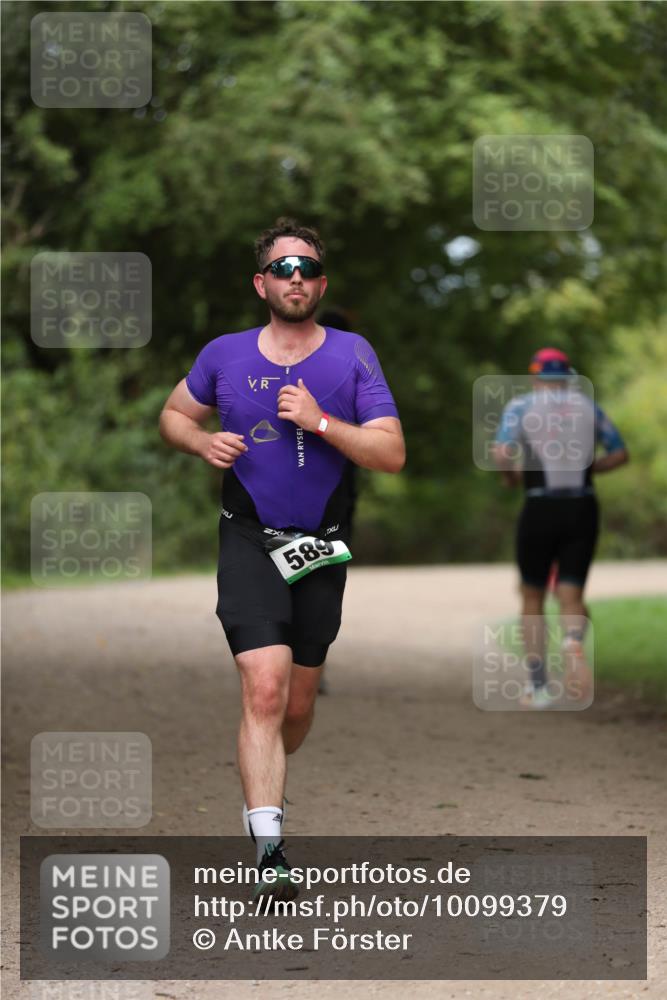 30.08.2026 - Elbe Triathlon Hamburg Antke Förster http://msf.ph/oto/10099379 30.08.2026 10:53:30 Laufen 589 meine-sportfotos.de