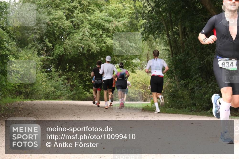 30.08.2026 - Elbe Triathlon Hamburg Antke Förster http://msf.ph/oto/10099410 30.08.2026 10:57:42 Laufen 634 meine-sportfotos.de