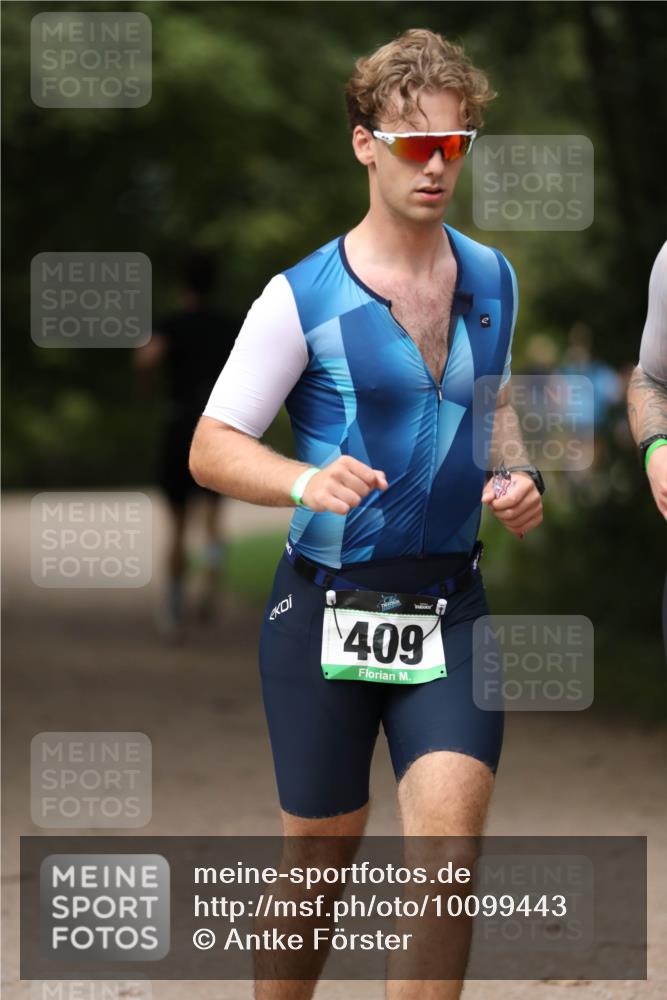 30.08.2026 - Elbe Triathlon Hamburg Antke Förster http://msf.ph/oto/10099443 30.08.2026 10:54:19 Laufen 409 meine-sportfotos.de
