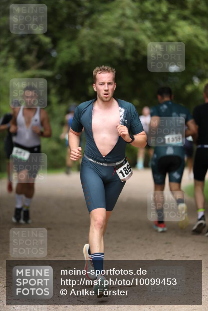 30.08.2026 - Elbe Triathlon Hamburg Antke Förster http://msf.ph/oto/10099453 30.08.2026 10:54:33 Laufen 341, 189, 1356 meine-sportfotos.de