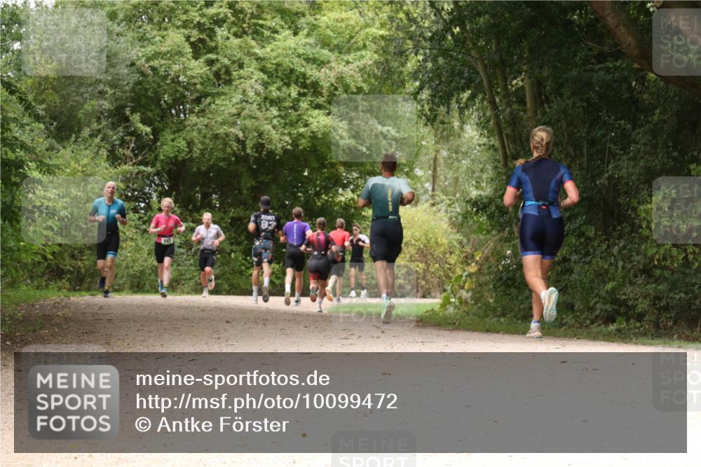 30.08.2026 - Elbe Triathlon Hamburg Antke Förster http://msf.ph/oto/10099472 30.08.2026 10:58:39 Laufen  meine-sportfotos.de