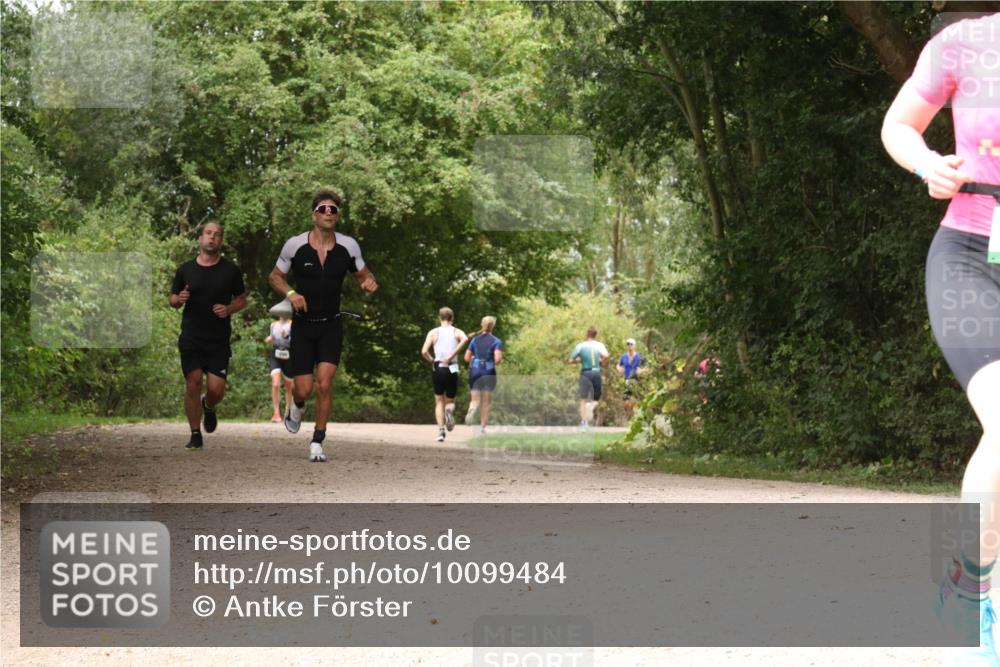 30.08.2026 - Elbe Triathlon Hamburg Antke Förster http://msf.ph/oto/10099484 30.08.2026 10:58:47 Laufen  meine-sportfotos.de