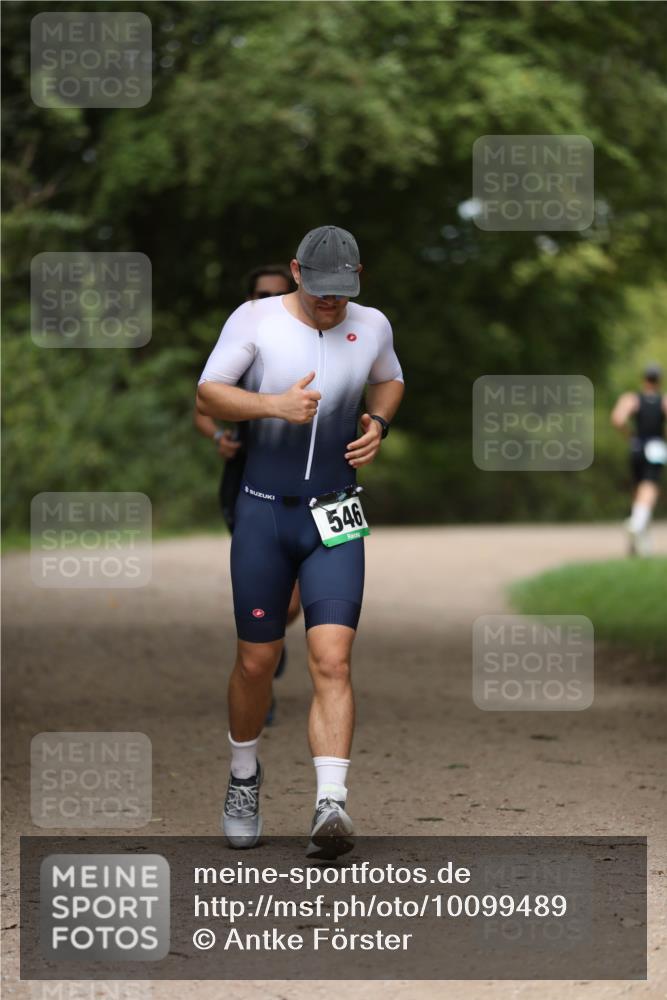 30.08.2026 - Elbe Triathlon Hamburg Antke Förster http://msf.ph/oto/10099489 30.08.2026 10:54:48 Laufen 546 meine-sportfotos.de