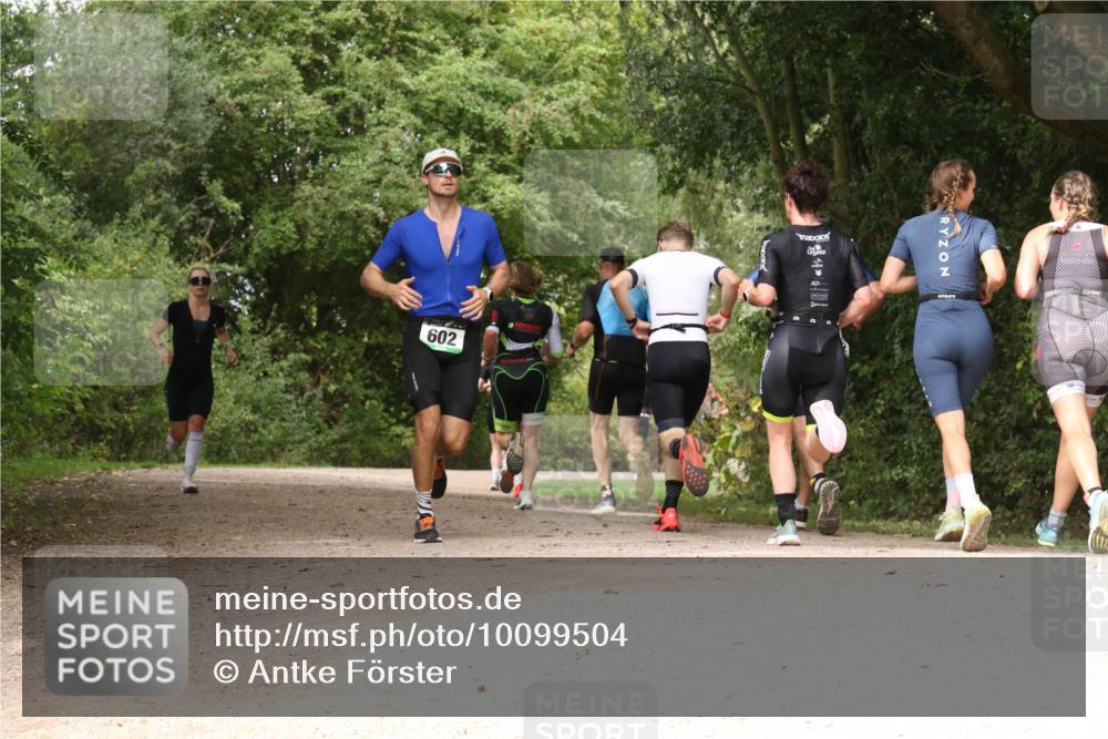 30.08.2026 - Elbe Triathlon Hamburg Antke Förster http://msf.ph/oto/10099504 30.08.2026 10:59:01 Laufen 602 meine-sportfotos.de