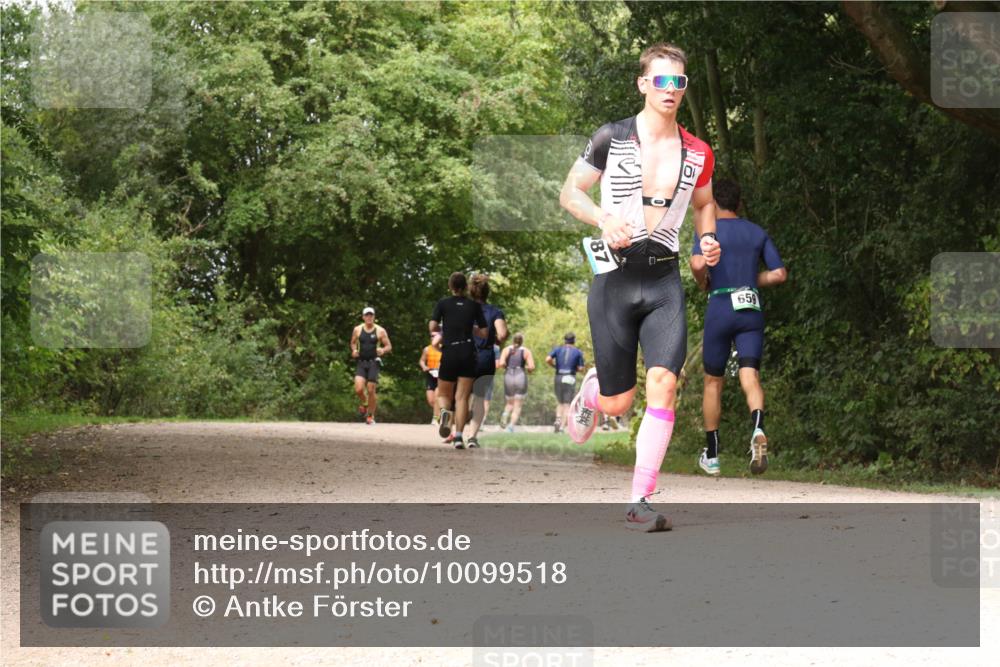 30.08.2026 - Elbe Triathlon Hamburg Antke Förster http://msf.ph/oto/10099518 30.08.2026 10:59:13 Laufen 87 meine-sportfotos.de